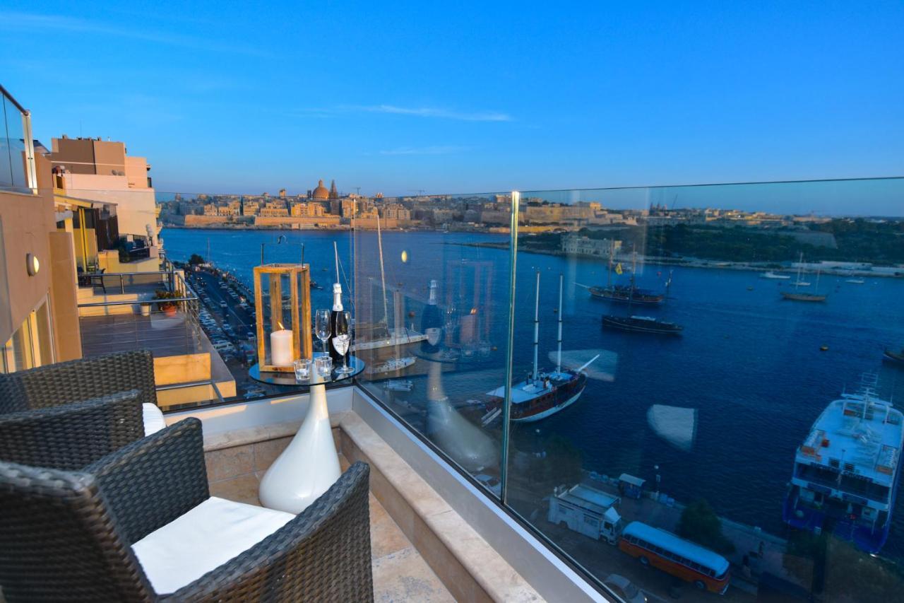Unique Seafront Triplex Penthouse With Panoramic Bedroom & Rooftop Jacuzzi Overlooking Valletta سليمة المظهر الخارجي الصورة