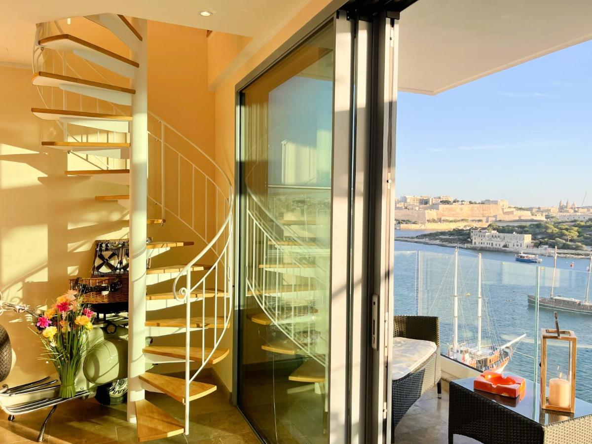Unique Seafront Triplex Penthouse With Panoramic Bedroom & Rooftop Jacuzzi Overlooking Valletta سليمة المظهر الخارجي الصورة